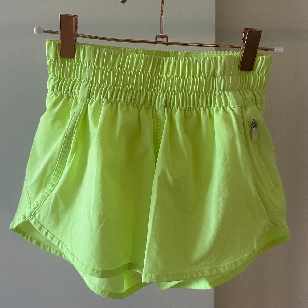 Lululemon Hotty Hot Lined Short - Highlight Yellow Sz 4